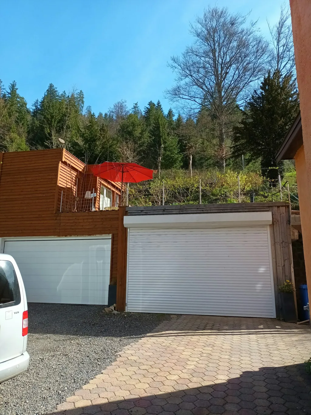 Der Blick von der Menzenschwanderstraße hinauf zum Schlafplatz