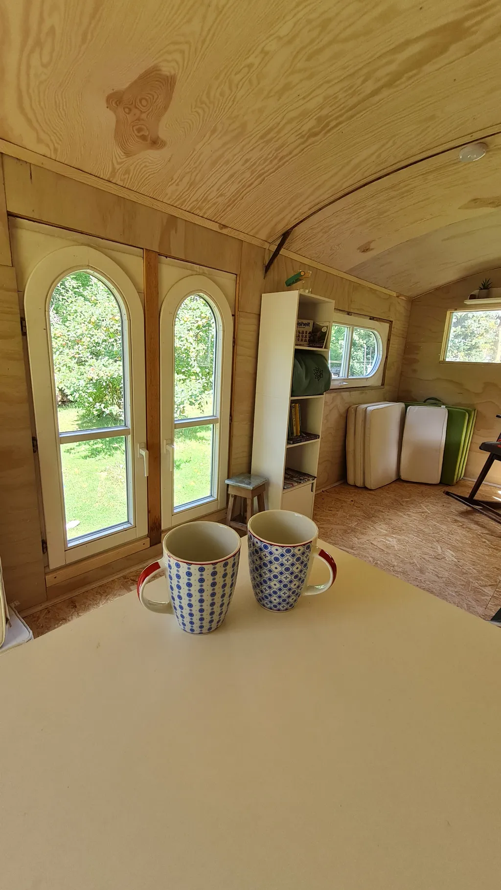 Urlaub im Schäferwagen zwischen alten Apfelbäumen