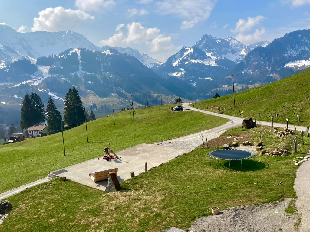 Auf dem Schloss über dem Schwarzsee
