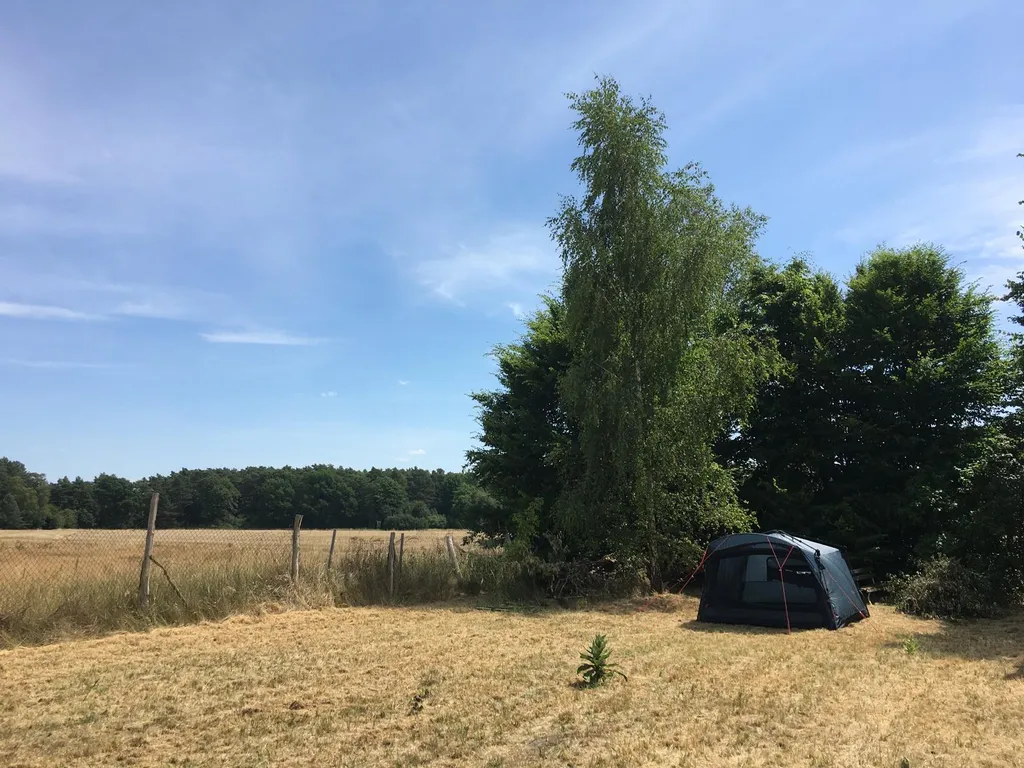 Stellplatz im Garten am Stadtrand von Müllrose