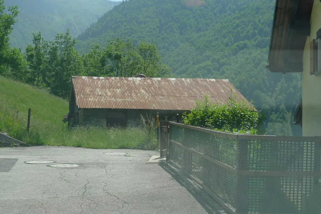 Büssli Stellplatz am Dorfrand