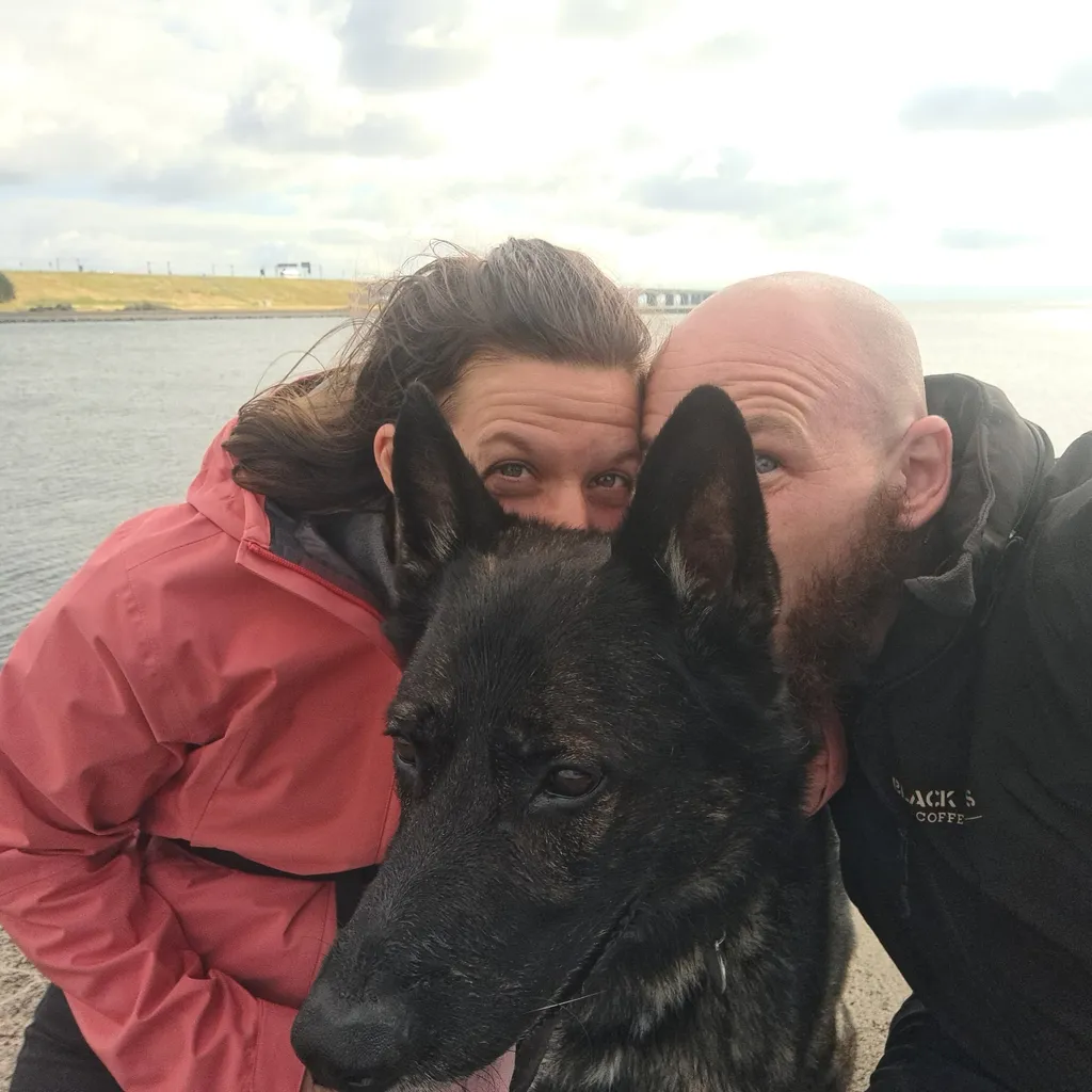 Profilbild von Samuel + Manuela mit Hunter