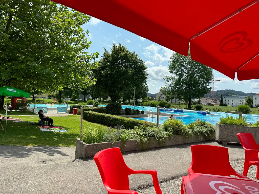 Stellplatz beim Hallen- und Freibad