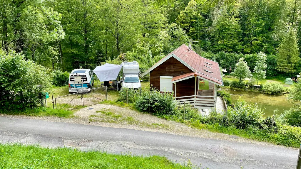 Camp "de luxe" im Goumois (F)