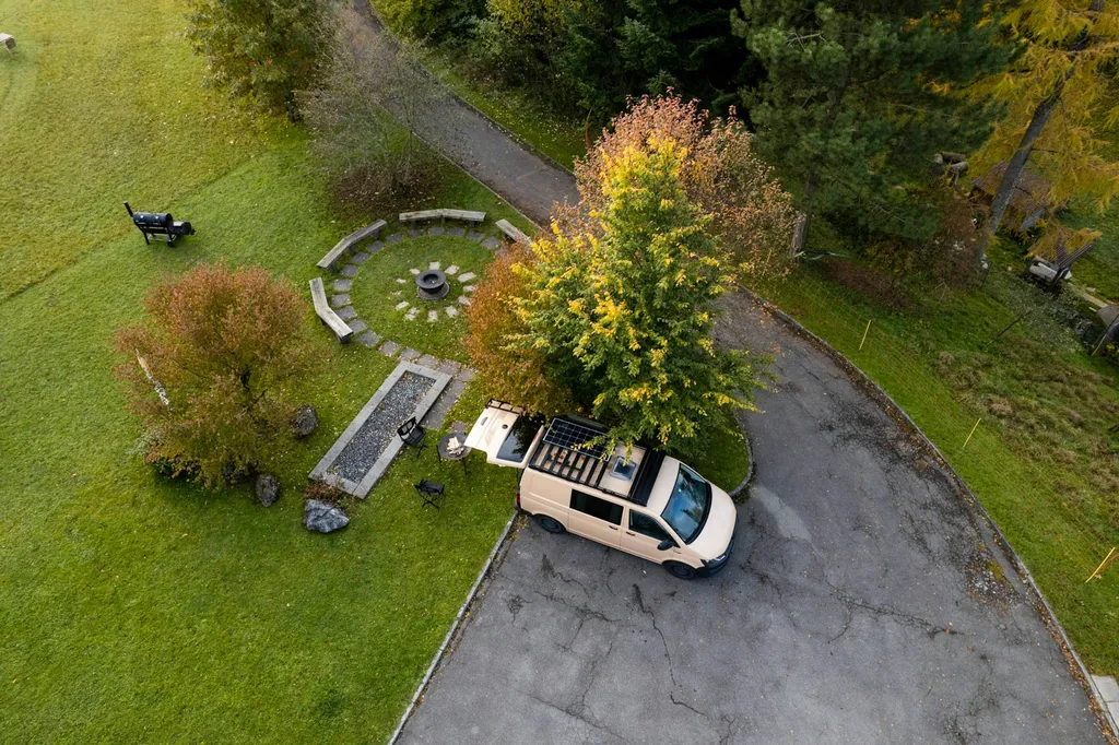 Camping Spot mit Hotelanschluss