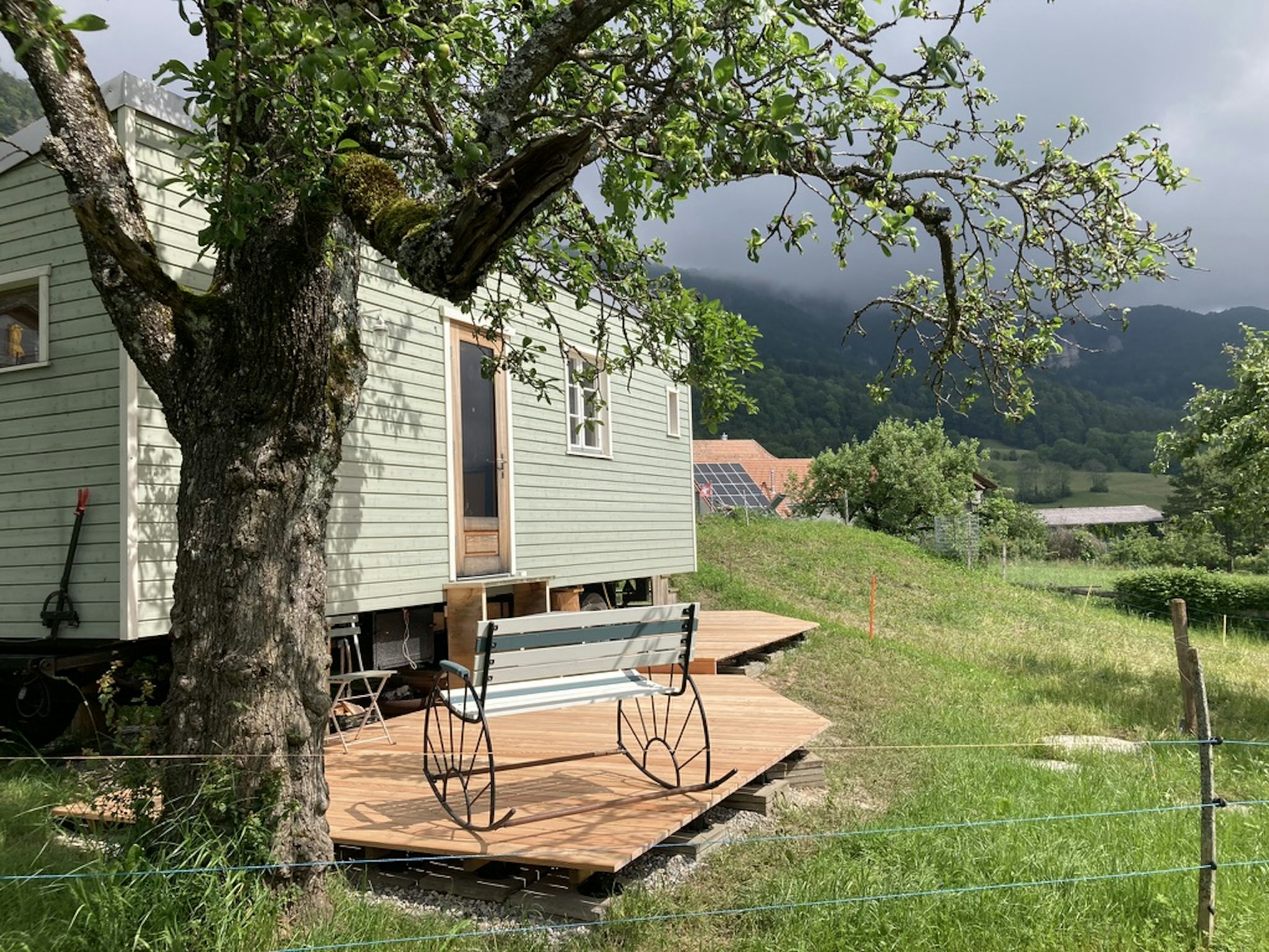 Tinyhouse mit Alpenblick