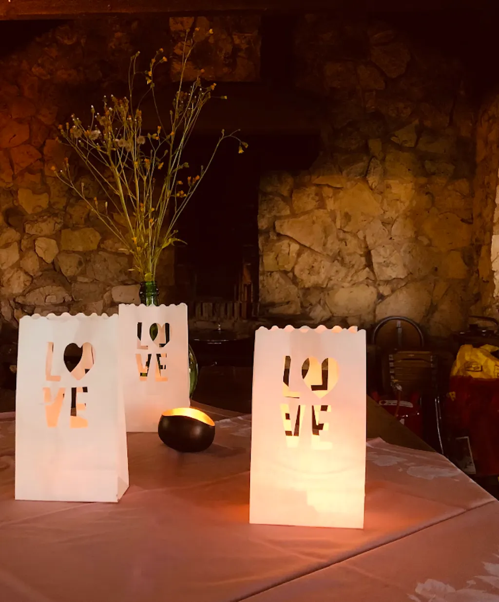 Mondholz-Shelter am Buchenwald