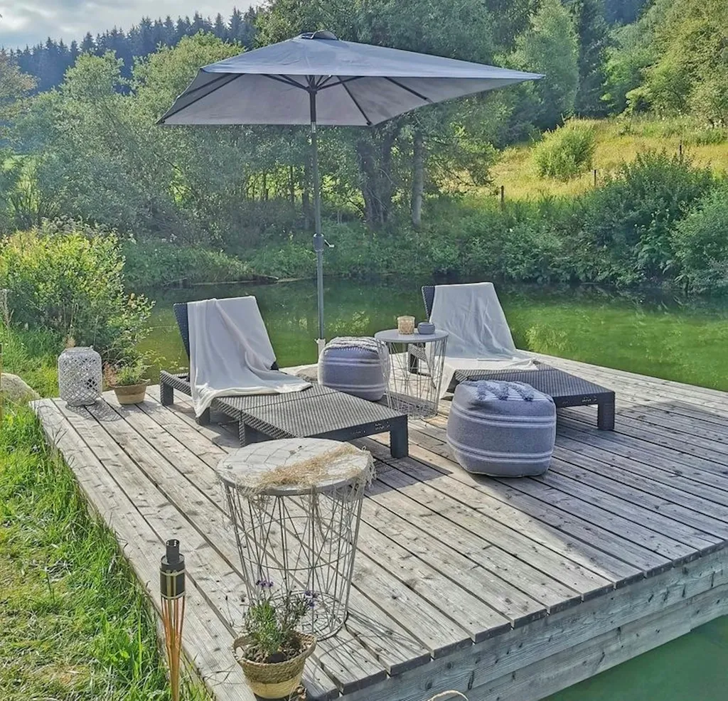 Stellplatz am Naturteich+Hütte