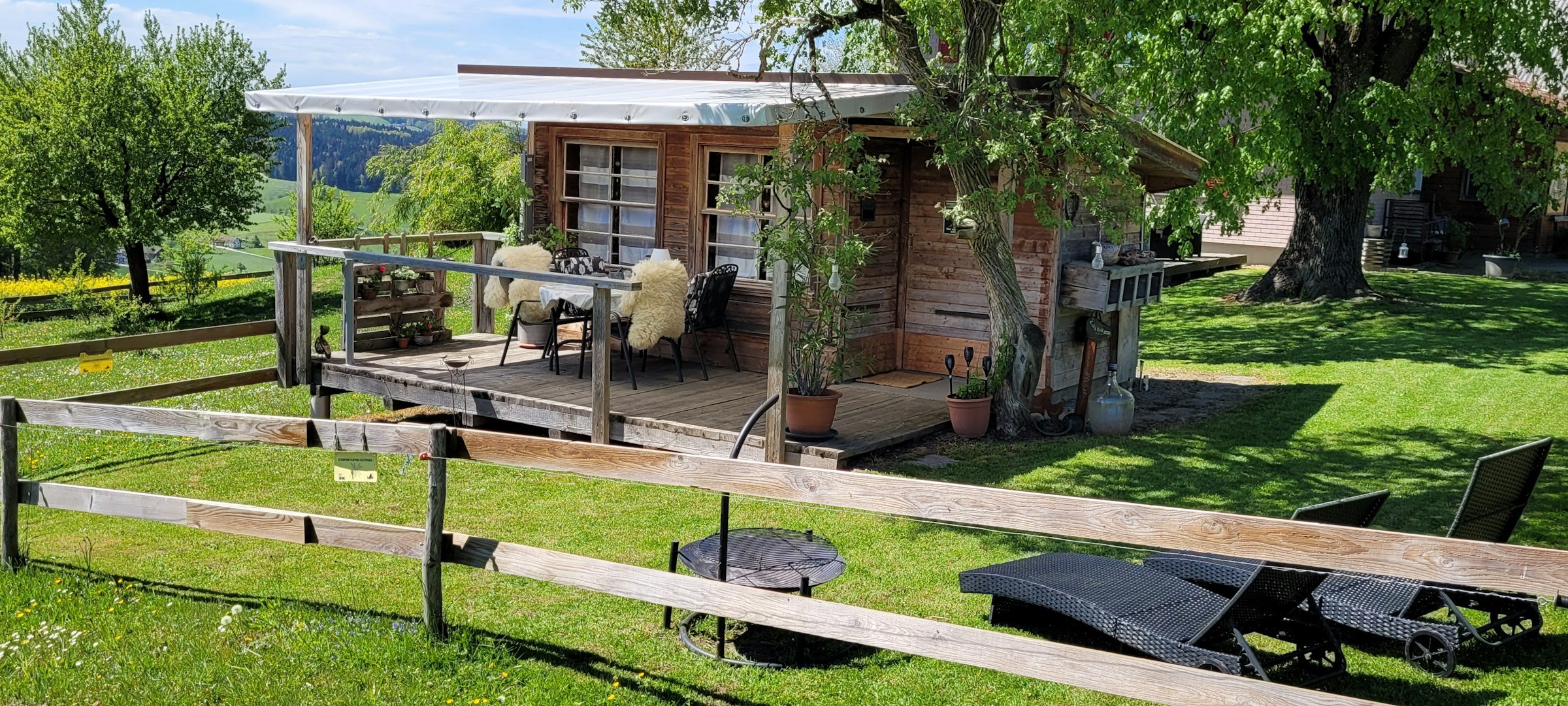 Romantisches Gästehäuschen mit Stil