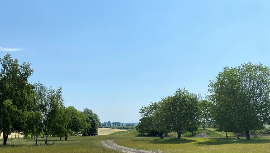 Traumhaftes Naturgrundstück in Wassernähe