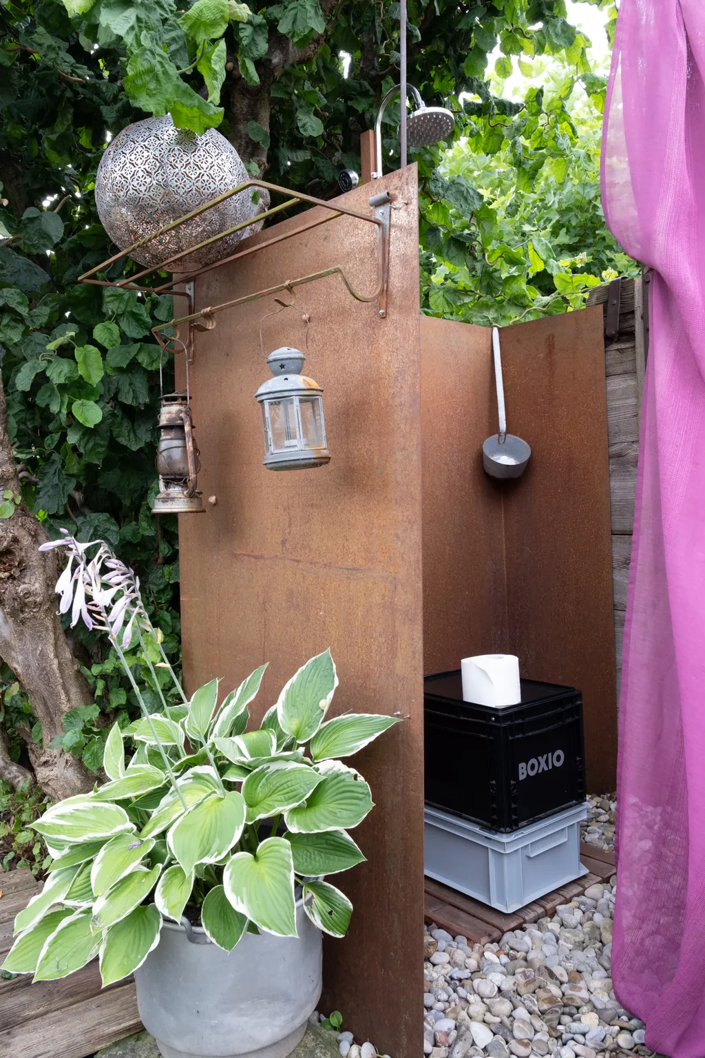 Kaltwasser Dusche & Boxio Toilette