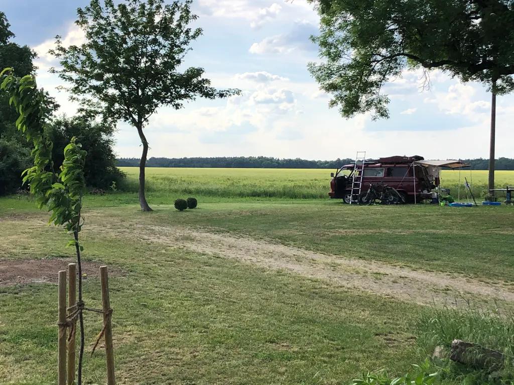 Alleinlage mit Sonnenuntergang